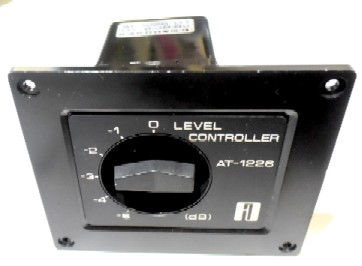 AT1226-01　　LEVEL　CONTROLLER  0～-6（Db）8Ω　