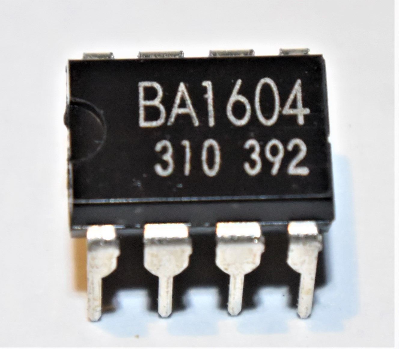 BA1604　 PLLトーンデコーダIC　　1個